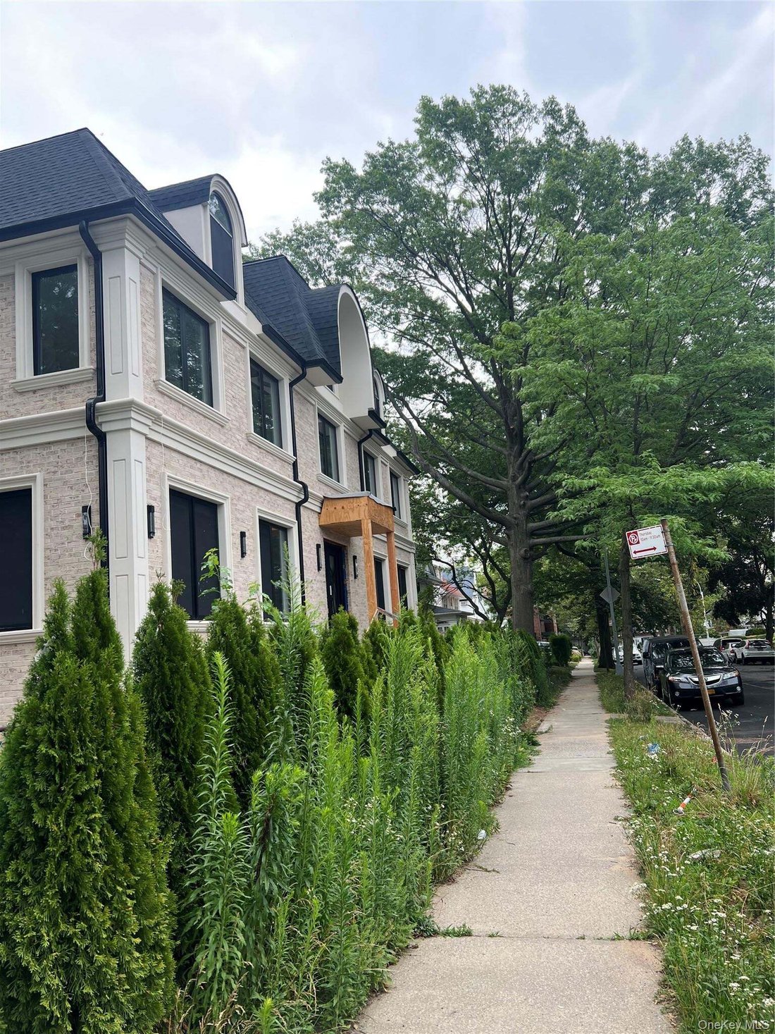 House in New York, New York, United States 1 - 18939501