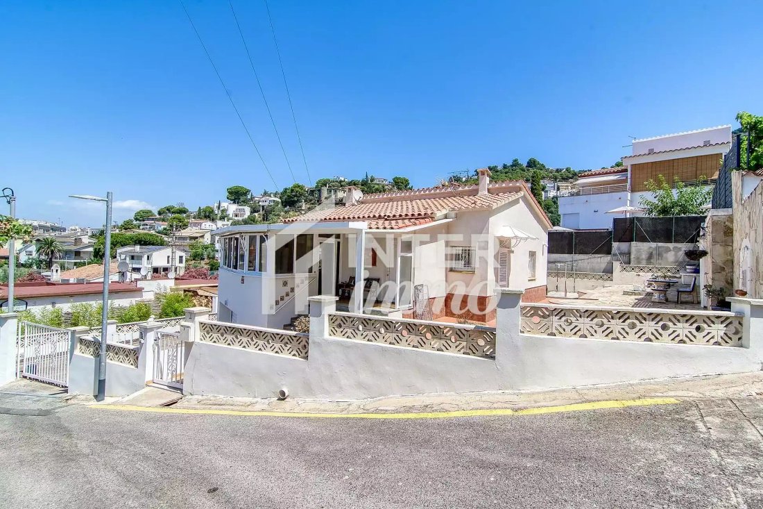House in Roses, Catalonia, Spain 1 - 18934312