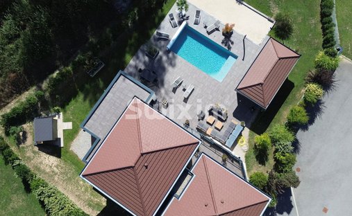 House in Annecy, Auvergne-Rhône-Alpes, France 1