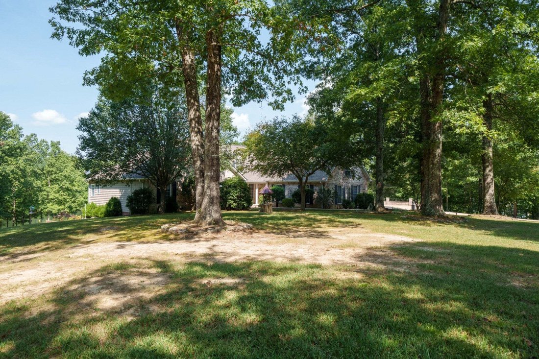 House in Monterey, Tennessee, United States 2 - 18939462