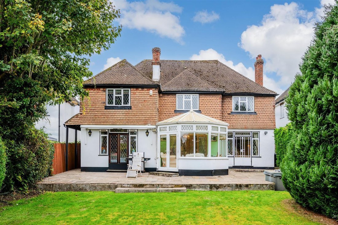 House in Banstead, Reigate and Banstead, England 2 - 16767972