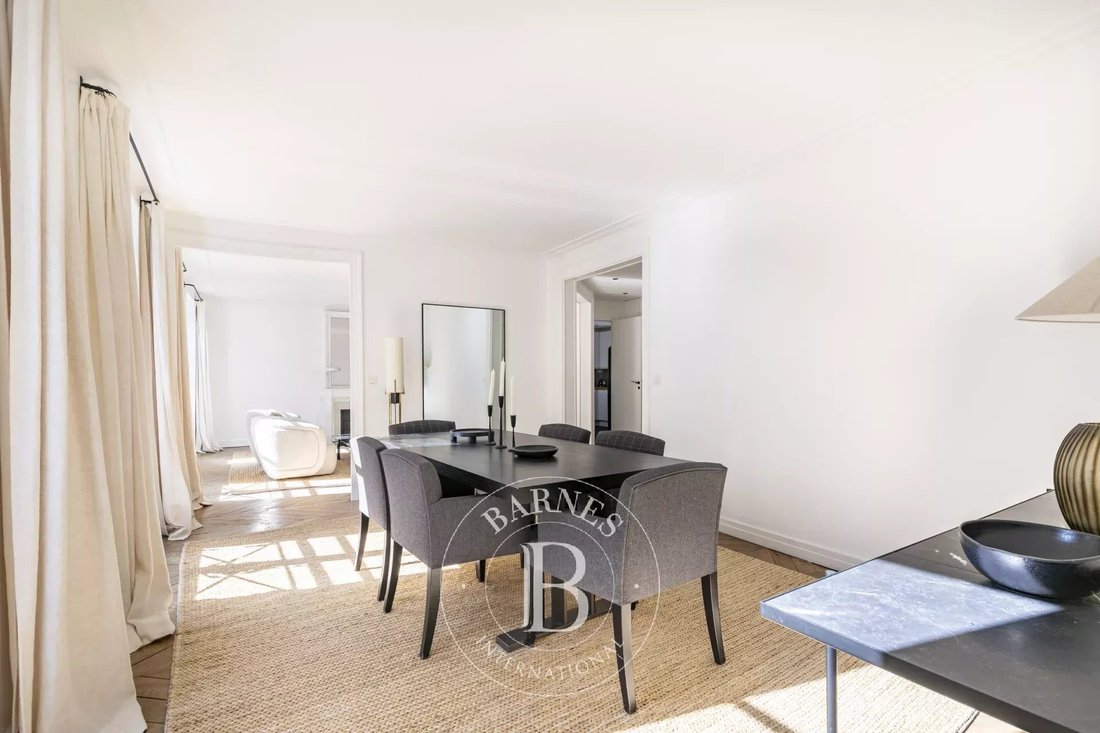 Apartment in Invalides, Paris 7e Arrondissement, Paris 5 - 18942526