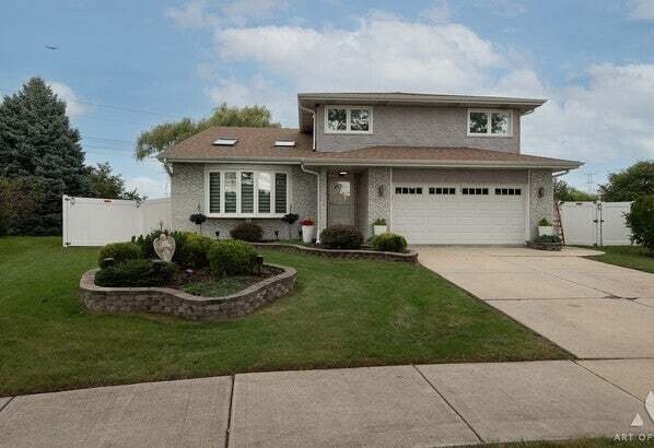 House in Addison, Illinois, United States 2 - 18934871