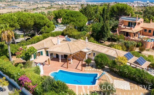 Villa in Sao Goncalo de Lagos, Algarve, Portugal 1