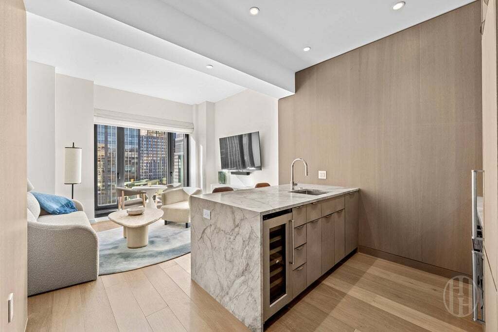 House in New York, New York, United States 5 - 18945135