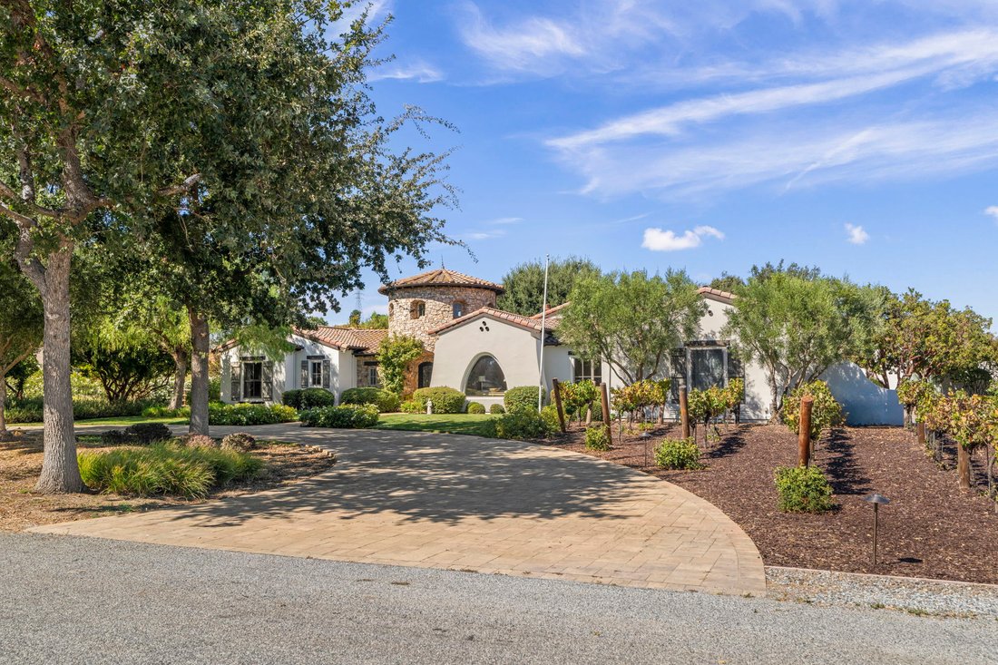 House in Gilroy, California, United States 1 - 18940455