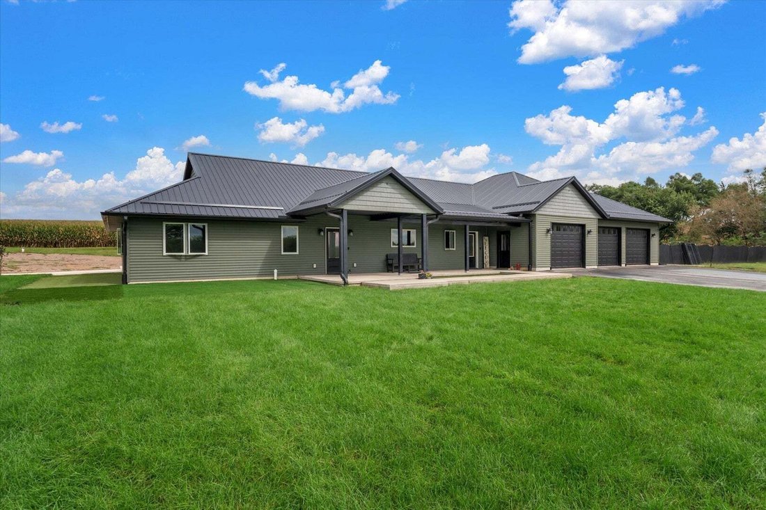 House in Delmar, Iowa, United States 4 - 18943122