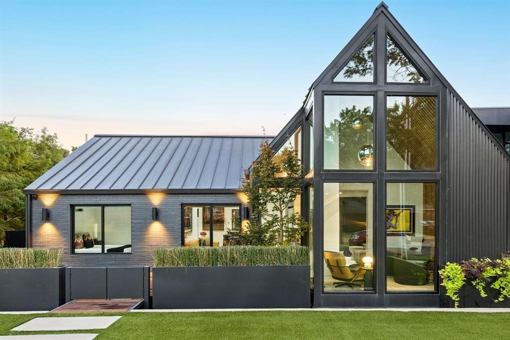 House in Dallas, Texas, United States 1 - 18943605