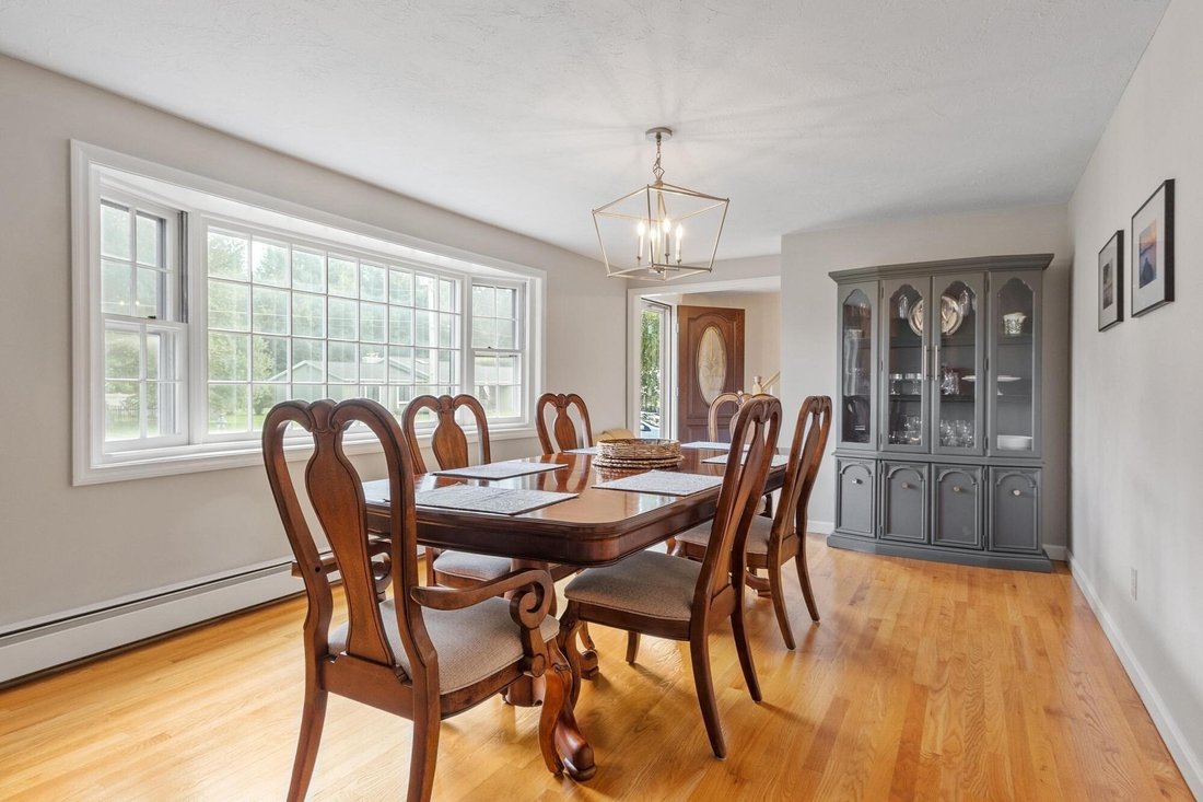 House in Lancaster, Massachusetts, United States 4 - 18942740