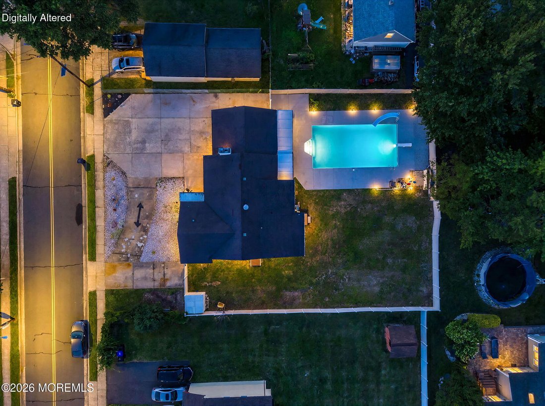 House in East Brunswick, New Jersey, United States 4 - 18939353