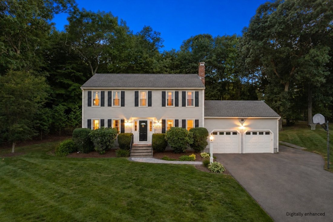 Hopedale, Massachusetts, United States 2 - 18941661