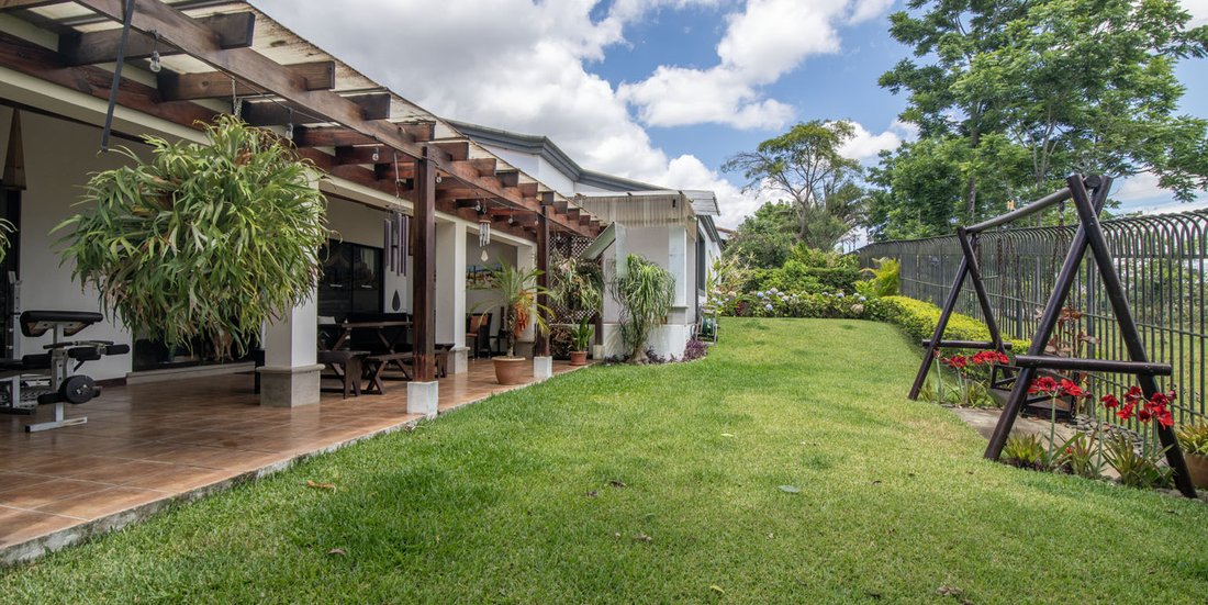 House in San Rafael District, Oreamuno, Cartago Province, Costa Rica 1 - 18941793