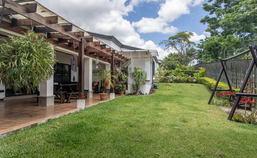 House in San Rafael District, Oreamuno, Cartago Province, Costa Rica 1
