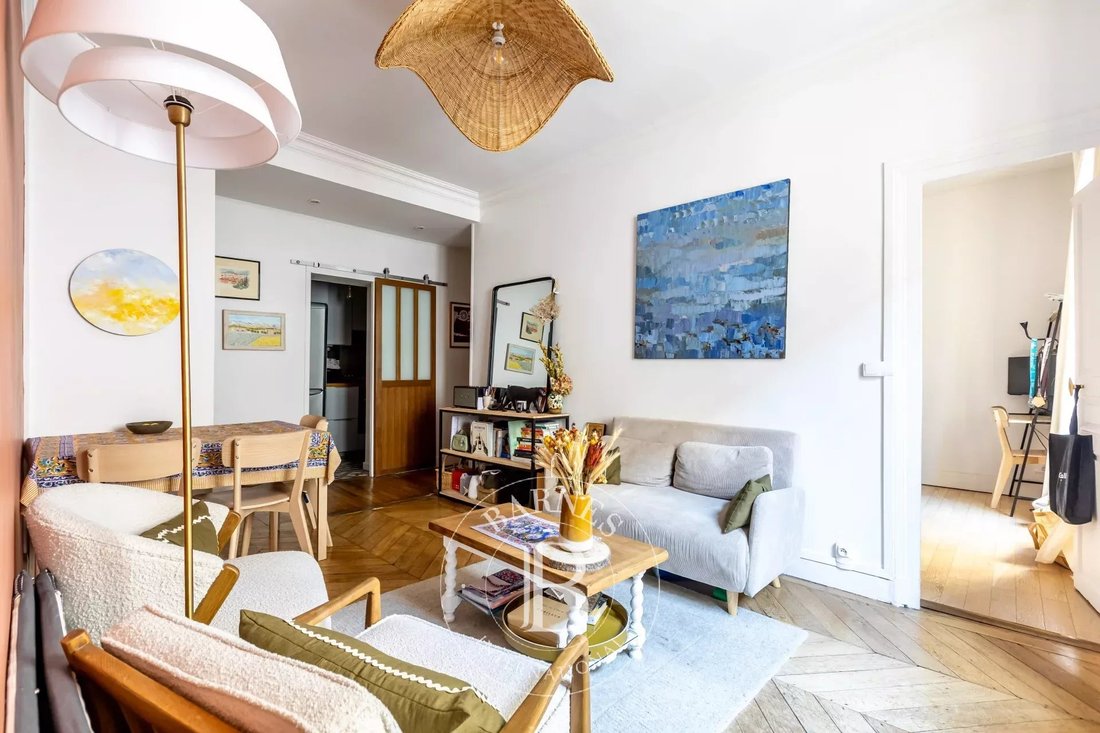 Apartment in La Fourche-Guy Môquet, Paris 17e Arrondissement, Paris 3 - 18939568