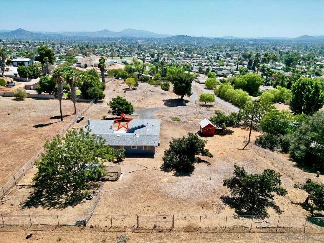 House in Escondido, California, United States 4 - 18943357