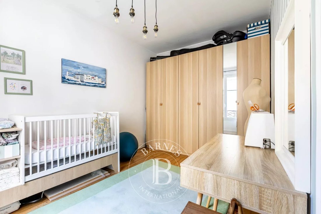 Apartment in La Fourche-Guy Môquet, Paris 17e Arrondissement, Paris 5 - 18939568