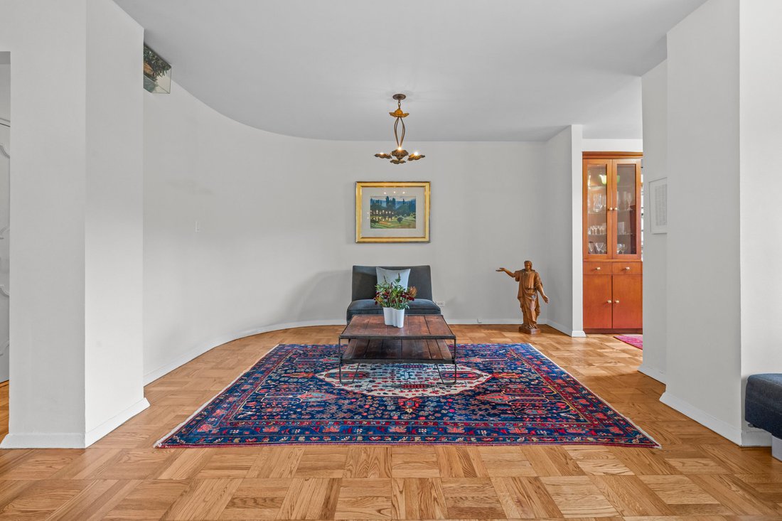 Co Op in New York, New York, United States 4 - 18943674
