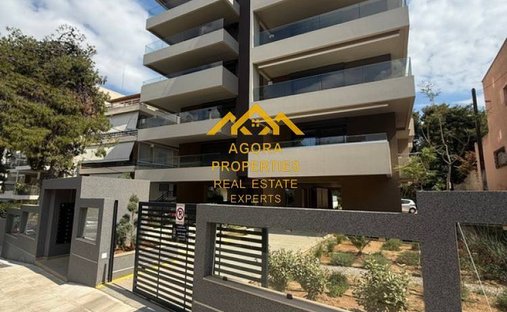 Casa in North Athens, Attica, Grecia 1