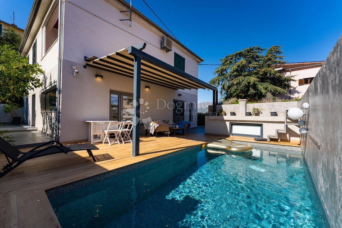 Apartment in Split-Dalmatia County, Croatia 1 - 18943848