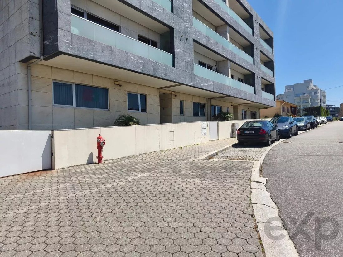 Land in Sao Felix da Marinha, Porto District, Portugal 1 - 18940784