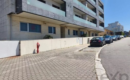 Land in Sao Felix da Marinha, Porto District, Portugal 1