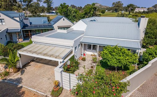 Estate in Overstrand Local Municipality, Western Cape, South Africa 1