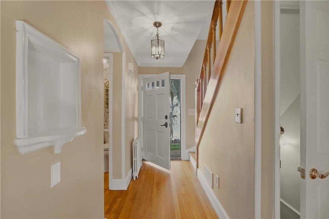 House in Bristol, Rhode Island, United States 4 - 18939382