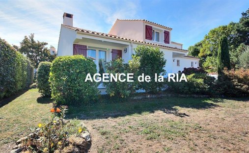 House in La Plaine-sur-Mer, Pays de la Loire, France 1