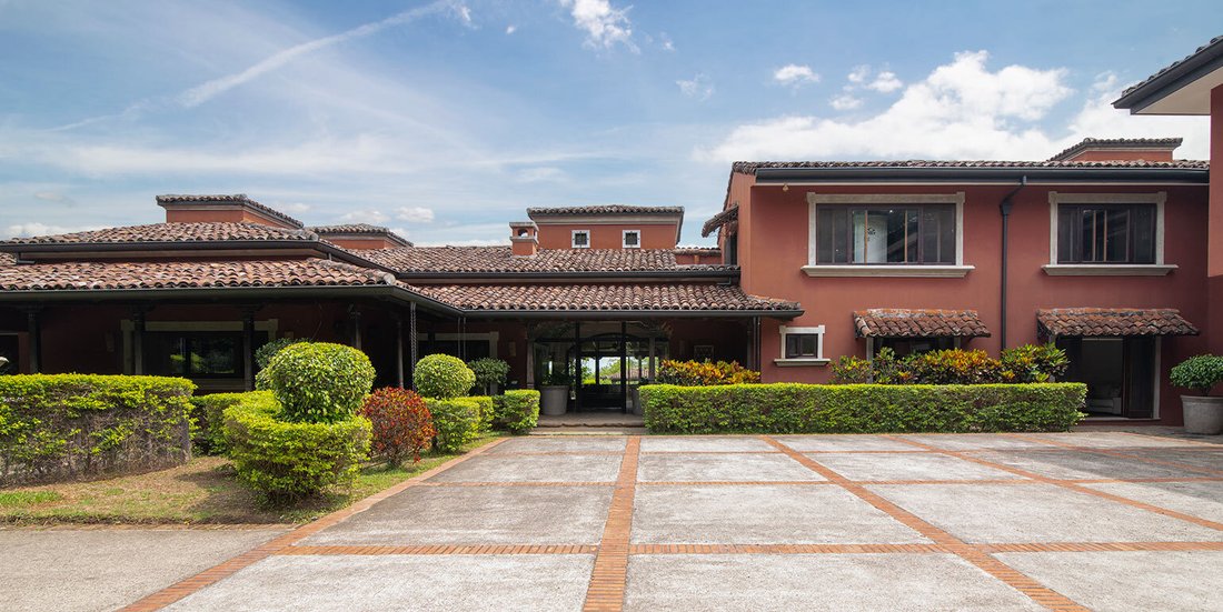 Estate in Piedades, San José Province, Costa Rica 5 - 18941696