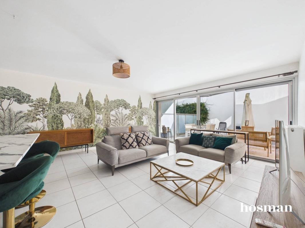Apartment in Grand Parc-Chartrons-Paul Doumer, Bordeaux, France 1 - 18943878