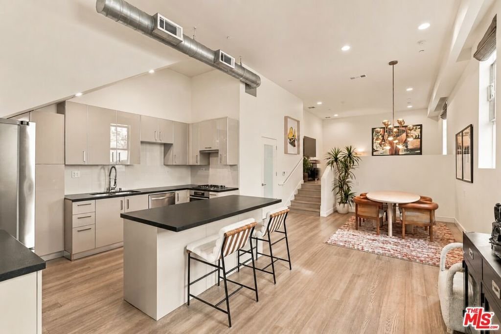 Condominio en Los Ángeles, California, Estados Unidos 2 - 18928232