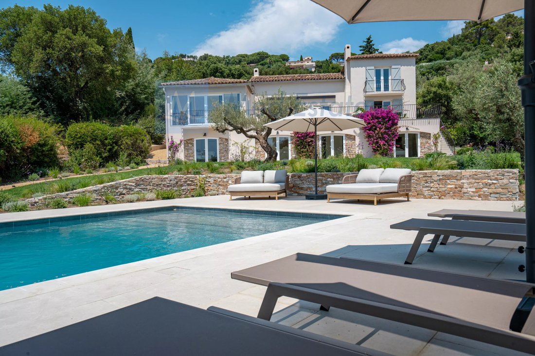 Villa in Grimaud, Provence-Alpes-Côte d'Azur, France 1 - 18524886