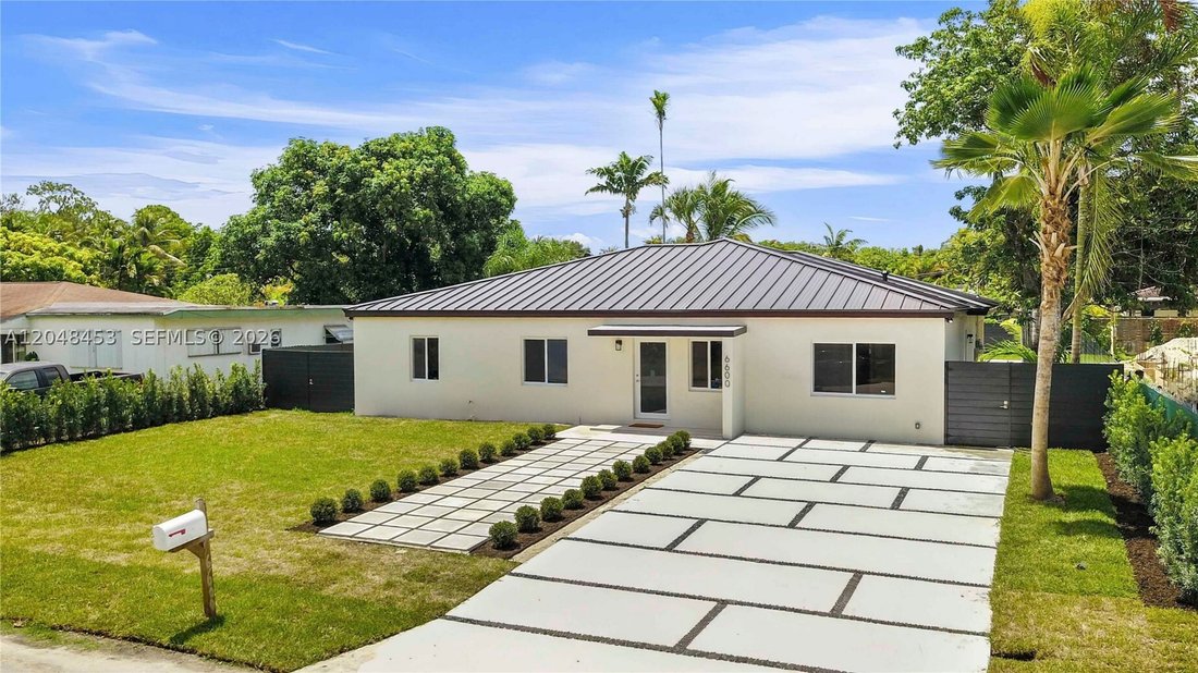 House in Miami, Florida, United States 1 - 18428456