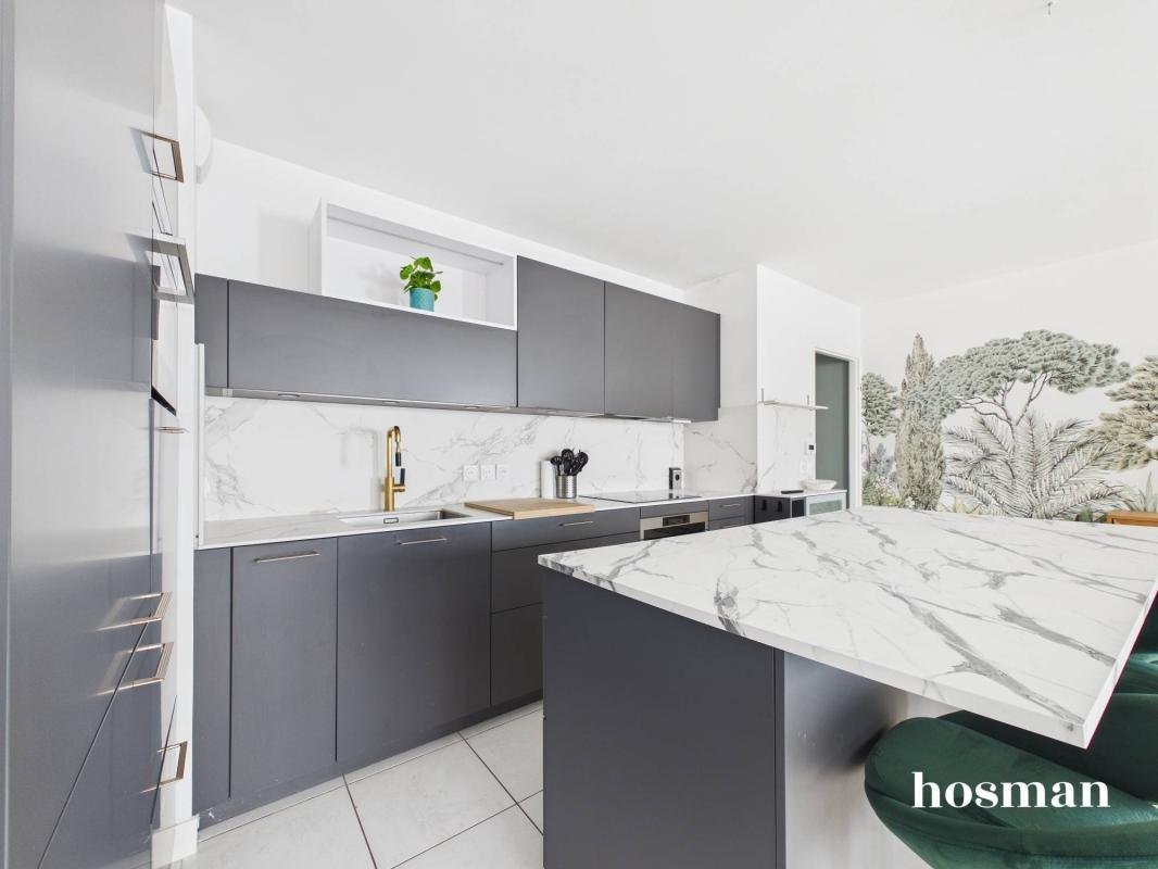 Apartment in Grand Parc-Chartrons-Paul Doumer, Bordeaux, France 5 - 18943878