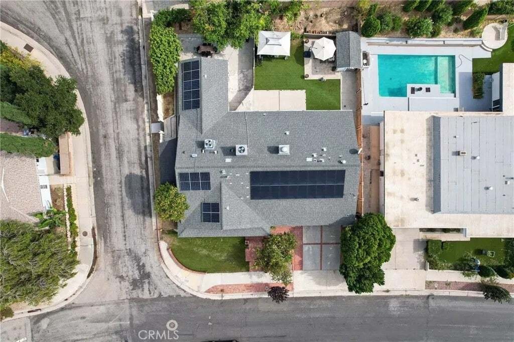 Los Angeles, California, United States 4 - 18943274
