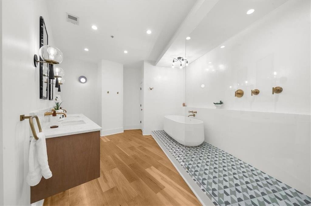 Condo in Atlanta, Georgia, United States 3 - 18942731