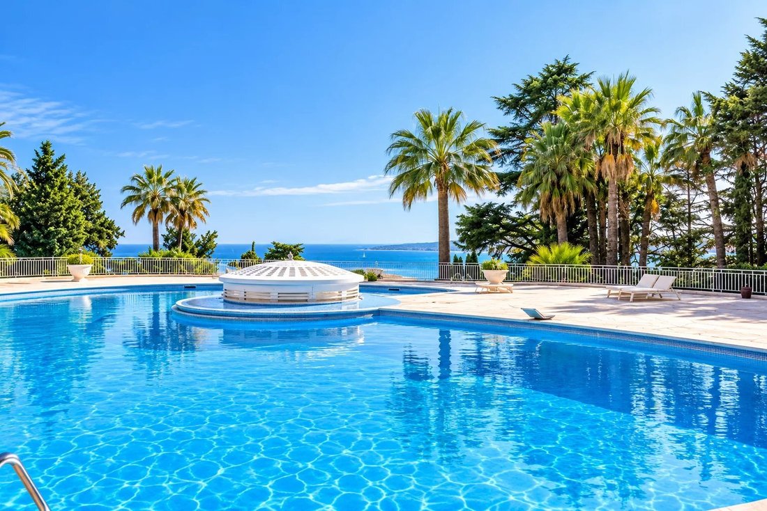 Apartment in La Maure-Super Cannes, Vallauris, France 1 - 18940311
