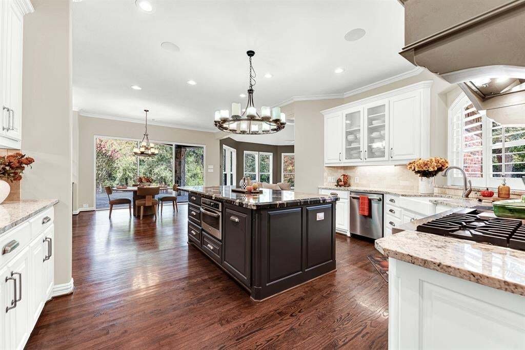 House in Plano, Texas, United States 5 - 18943551