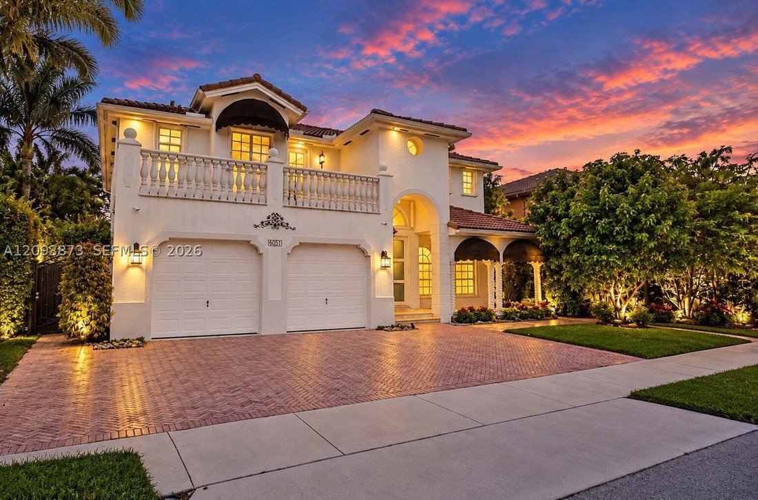 House in Miami, Florida, United States 1 - 18943037