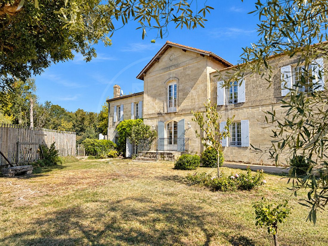Villa in Moulon, Nouvelle-Aquitaine, France 2 - 18943834