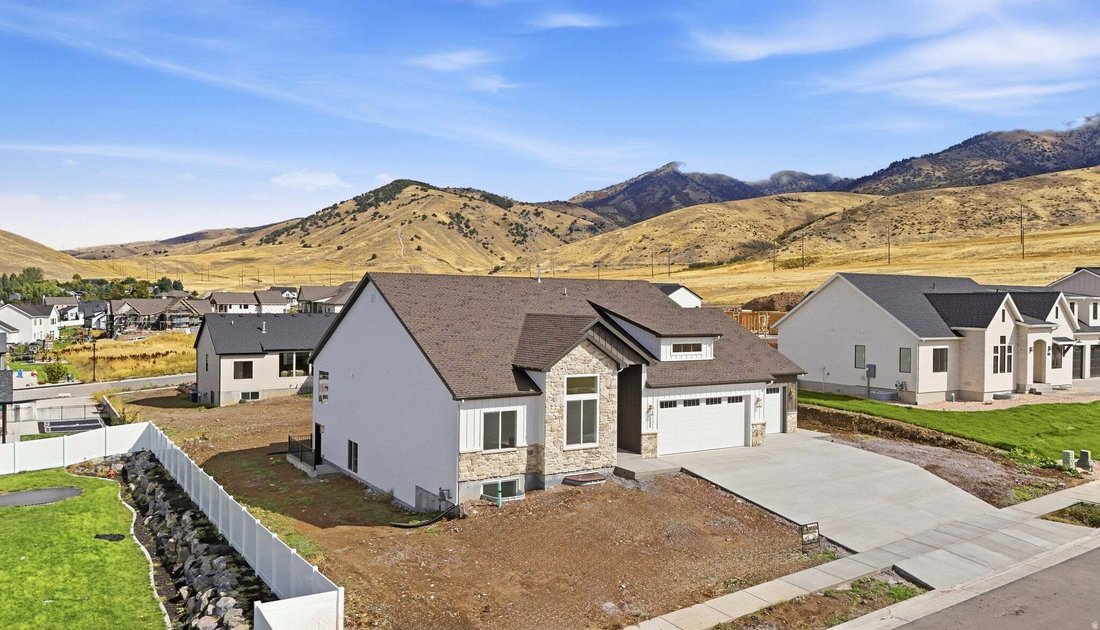 House in Hyde Park, Utah, United States 5 - 18943376