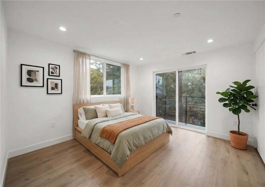 Los Angeles, California, United States 5 - 18943247