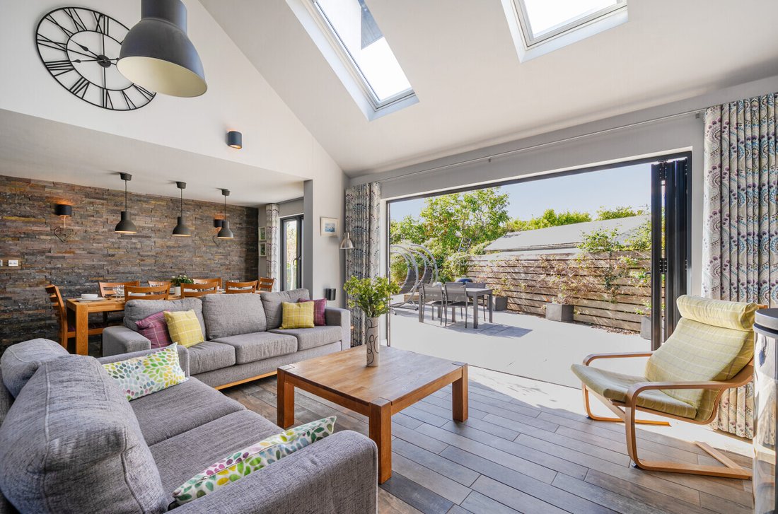 House in Lymington, England 2 - 18939564
