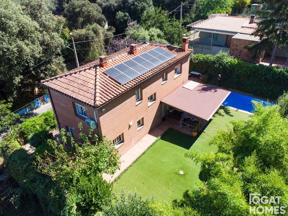 Chalet in Sant Cugat del Valles, Catalonia, Spain 1 - 18939978