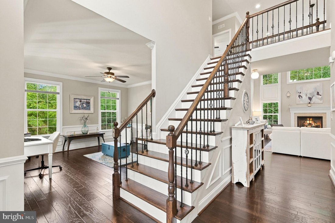 House in Prince Frederick, Maryland, United States 3 - 18940423