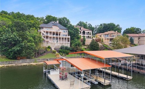 House in Sunrise Beach, Missouri, United States 1