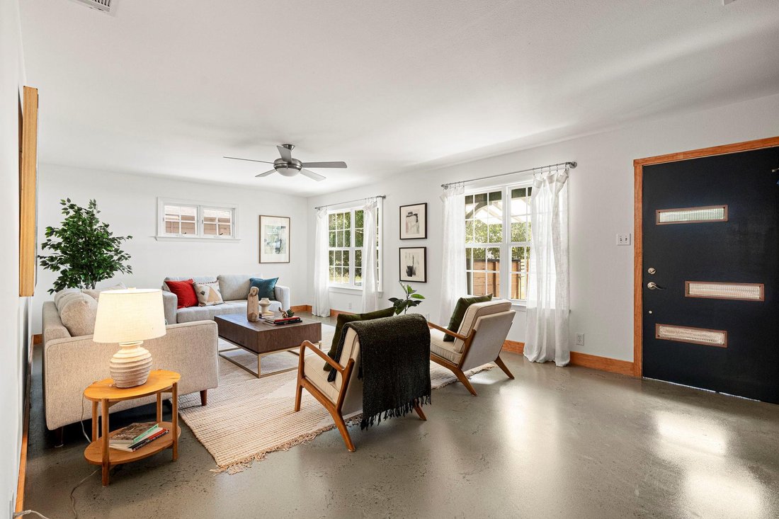 House in Austin, Texas, United States 5 - 18939554