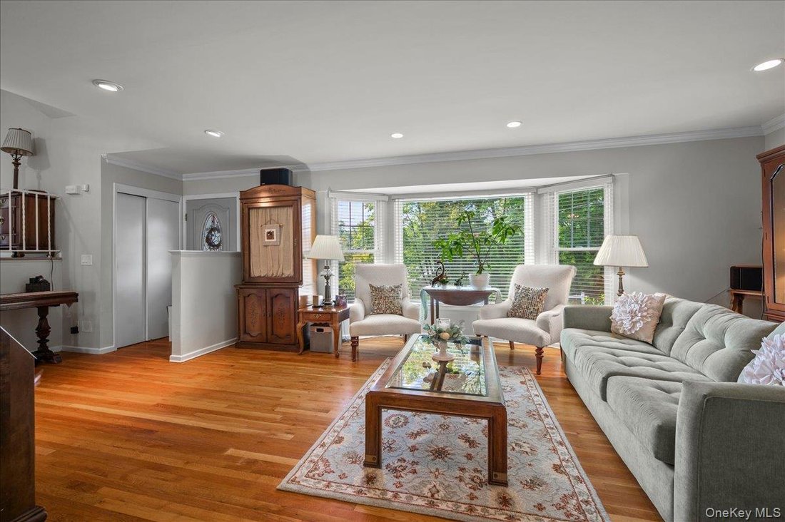 House in White Plains, New York, United States 3 - 18942296