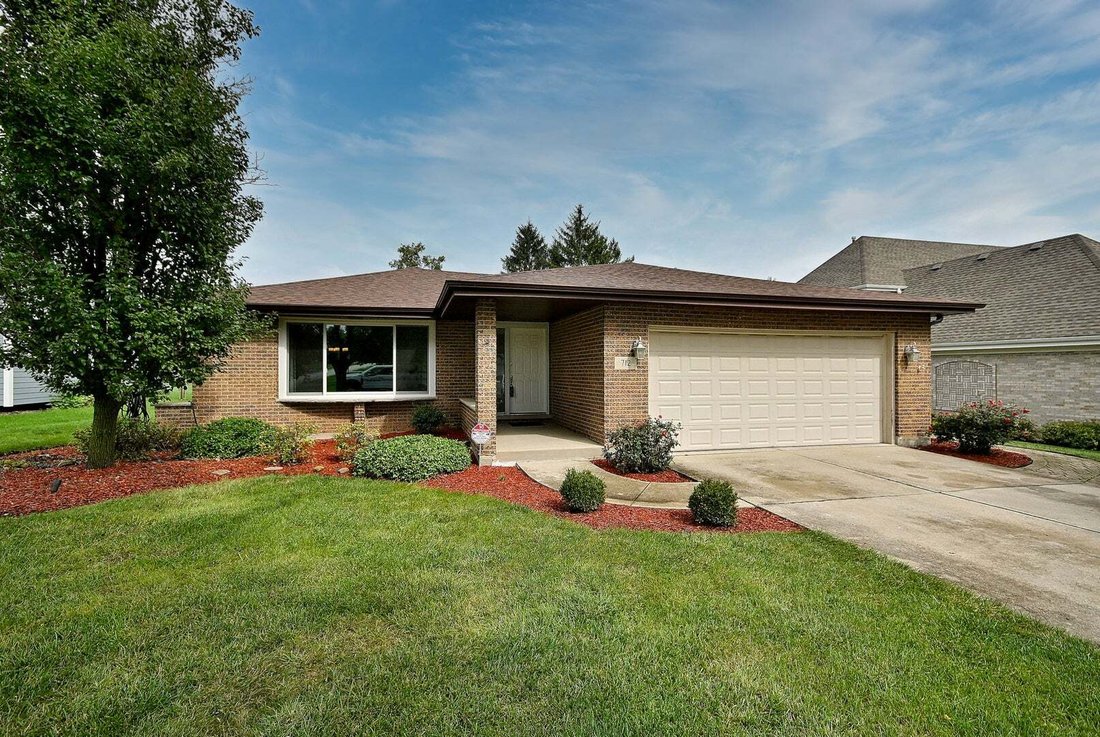 House in Darien, Illinois, United States 1 - 18943188