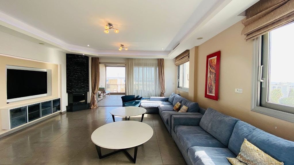 Apartment in Agios Tychon, Limassol, Cyprus 2 - 18940068